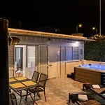 Pebbles - With Jacuzzi